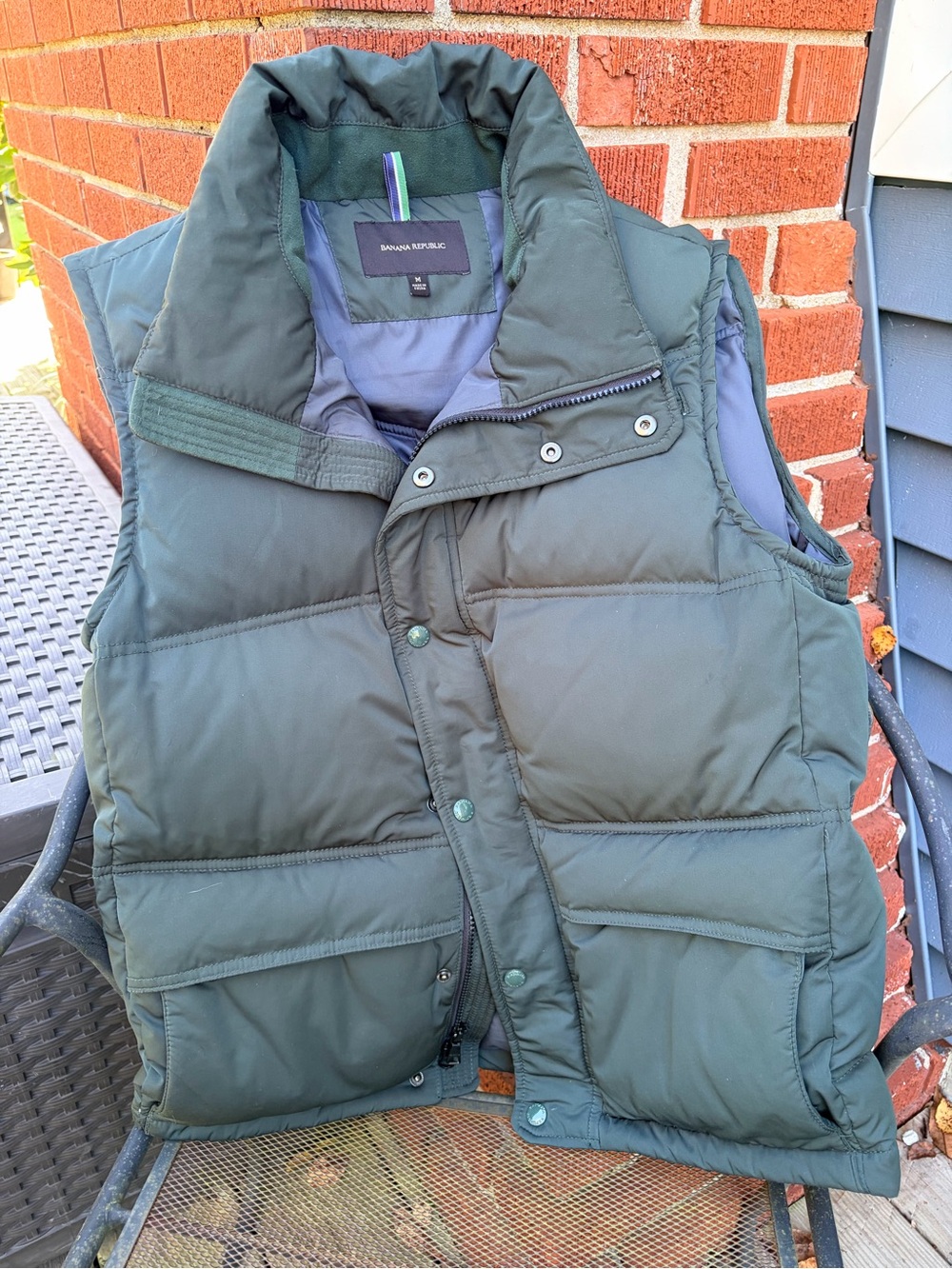 Banana Republic Men’s Forest Green Quilted Puffer Vest